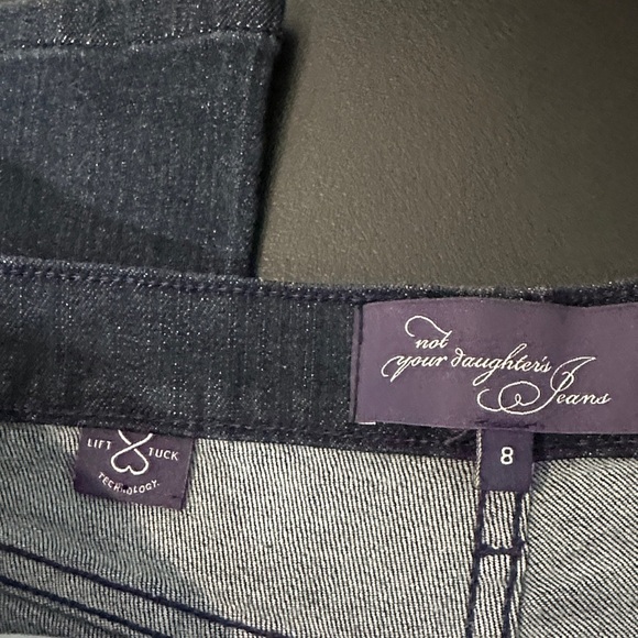 578. NWT. NYDJ Women's High Rise Jeans with Lyft tuck technology- Dark Blue - Picture 4 of 12